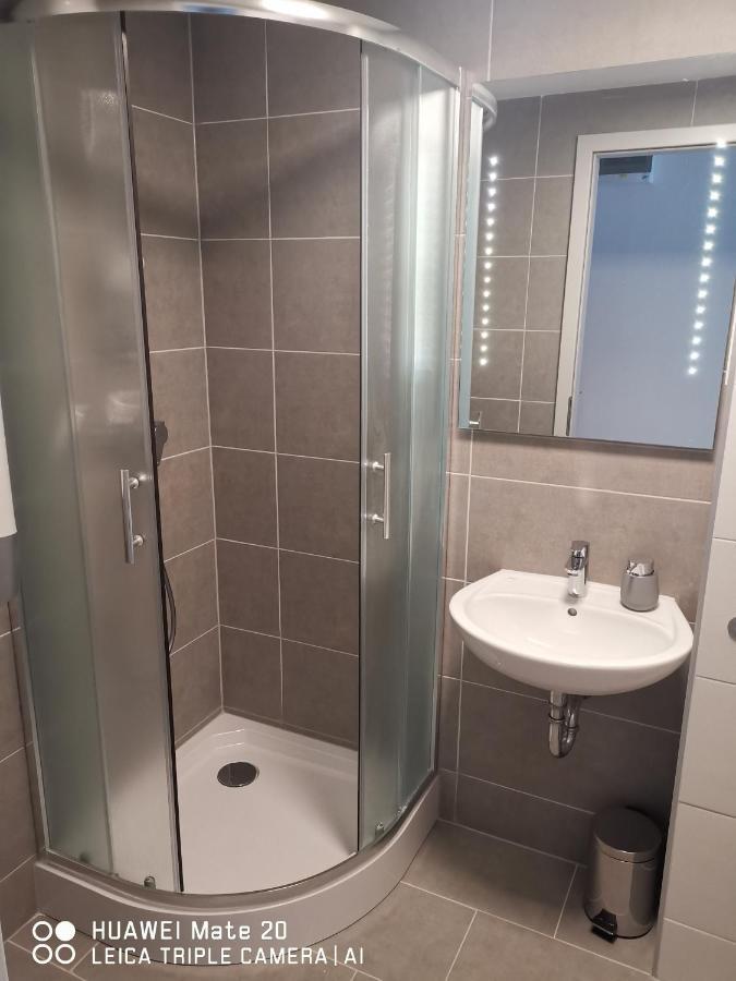 Апартаменты Csanad Apartman Шиофок Экстерьер фото
